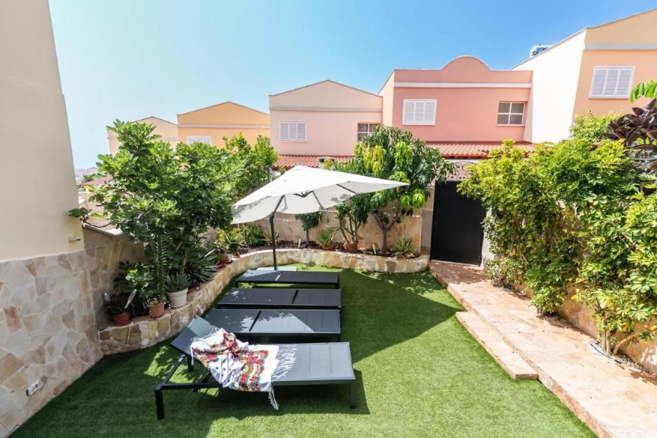 Comfortable Villa Private Garden Costa Adeje
