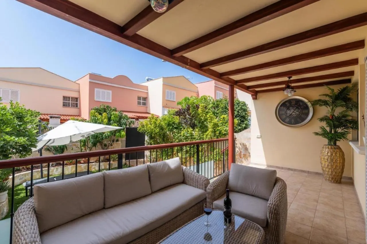 Comfortable Villa Private Garden アデヘ 0*,  スペイン